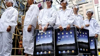 iPhone 17 fabricat de muncitori exploatați, cu ture de noapte și neplătiți la timp, arată o investigație