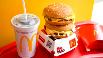 Fost bucătar McDonald’s dezvăluie secretul sosului Big Mac. Reţeta este căutată de ani de zile