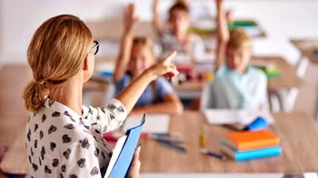 Ce salariu are un învăţător sau educator în funcţie de vechime. Sume actualizate pentru 2026