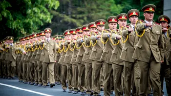 Pensii militare anticipate, în 2025. Cine are dreptul, în România