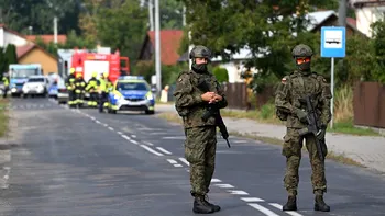 Primele imagini din Polonia după atacul dronelor rusești. Una s-a prăbușit peste o casă, alta a fost doborâtă de armată. A fost invocat articolul 4 NATO