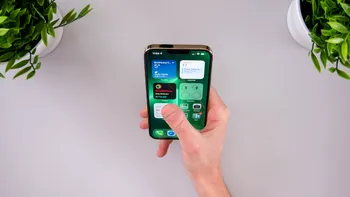 Trucuri utile pentru a folosi iPhone-ul cu o singură mână