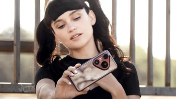 HUAWEI Pura 80 Ultra face valuri în cel mai recent videoclip semnat de Irina Rimes - DnB Moldovenesc