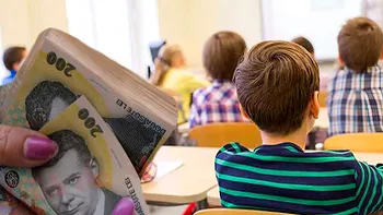 Cum au explodat bursele copiilor din România, ca acum să se prăbușească. În trei ani au crescut de la 4% dintre elevi la 62%