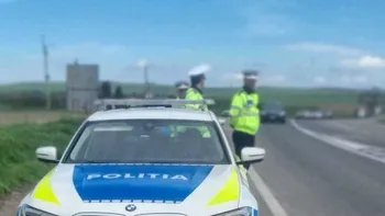 Cisternă cu gaz metan răsturnată pe DN 24A, în Vaslui. Zeci de oameni, evacuați „cu forța” din locuințe. Traficul este blocat complet UPDATE