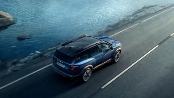 Dacia lansează primul sistem hibrid cu tracțiune integrală și cutie automată pe Duster și Bigster