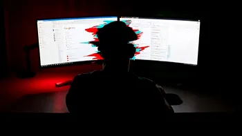 Un malware sofisticat folosește Google Ads și GitHub fals pentru a ataca firmele IT. Pericolele care pândesc din umbră