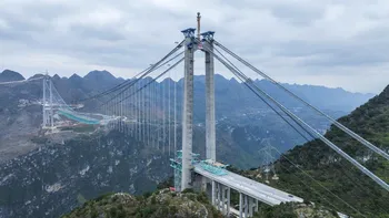 China a inaugurat cel mai înalt pod din lume, o construcție uriașă care doboară recorduri mondiale. Cum s-a construit și importanța pentru provincia Guizhou