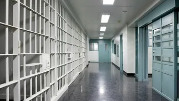 Incendiu la Penitenciarul Găeşti. Sute de persoane au fost evacuate