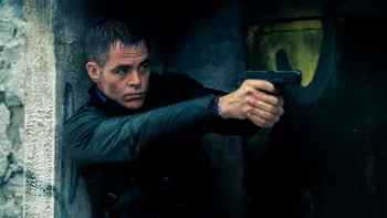 The Contractor, un thriller de acțiune care te ține cu sufletul la gură pe Netflix. Povestea unui soldat obligat să riște totul