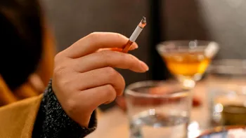 Țara din Europa care interzice fumatul și utilizarea țigărilor electronice pe terasele barurilor și restaurantelor