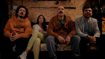 „Vecina” pe Netflix: comedia românească semnată Mircea Bravo care merită văzută, dacă ai ratat-o la cinema