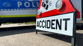 Accident grav la Mogoșoaia: șase persoane au ajuns la spital după impactul dintre un camion și un microbuz