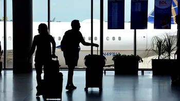 În aeroport, pe lângă bagaje pot fi cântăriți și pasagerii. Reguli la check-in impuse de unele companii aeriene. Unde se întâmplă și care este scopul