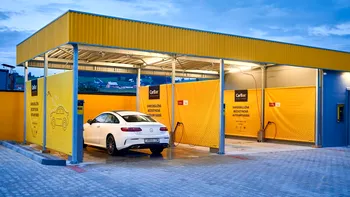 Ce profit net aduce o spălătorie auto self-service la 2, 4 sau 6 boxe. Afacerea mică ce poate produce mii de euro pe lună