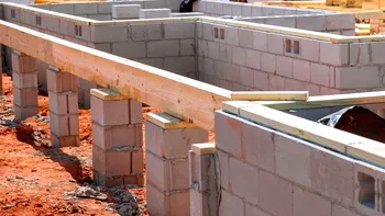 Construcţiile pentru care nu mai ai nevoie de autorizaţie. Legea a fost aprobată