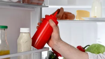 De ce restaurantele nu ţin ketchup-ul la frigider? Este mereu la temperatura camerei