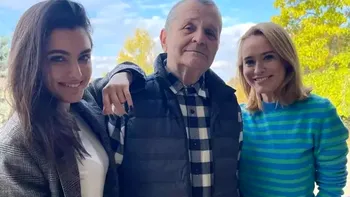 Fericire uriașă pentru Andreea Esca. Vedeta sărbătorește ziua de naștere a tatălui, după ce acesta a fost internat în mai multe spitale din București