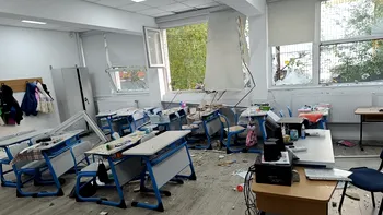 Imagini cu sălile de clasă distruse de la Liceul Bolintineanu din Rahova, după explozie. 800 de elevi se aflau la cursuri la momentul tragediei UPDATE