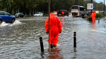 Motivul pentru care a fost emis cod roşu de ploi în partea de sud a României, dezvăluit de ANM. Zona din Bucureşti unde s-au înregistrat aproape 140 de l/mp