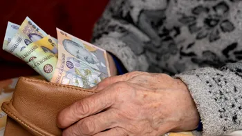 Pensia anticipată, tot mai greu de obținut. Guvernul anunță condiții mai dure prin Pachetul 3