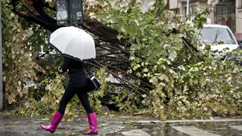 Prognoza meteo specială pentru București. ANM anunță cod portocaliu de furtuni și temperaturi în scădere