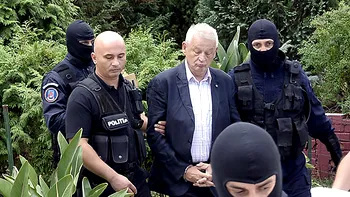 Surse: Sorin Oprescu, fostul primar al Capitalei, a fost reținut de poliție în Grecia. Este condamnat la 10 ani şi 8 luni de închisoare în România