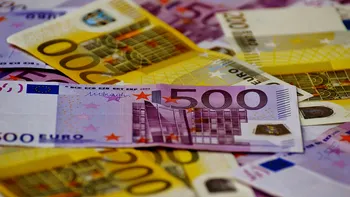 Bugetarul din România, fost electrician, care are un salariu 11.000 de euro lunar. 