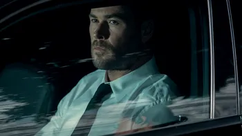 „Crime 101”: Chris Hemsworth și Mark Ruffalo se duelează moral într-un thriller cu miză uriașă. Când vezi în cinema 