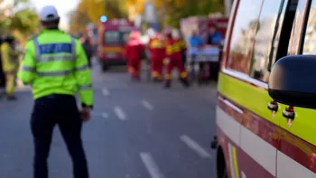 Explozie puternică într-o gospodărie din Teleorman. Trei persoane au fost rănite, pompierii intervin la fața locului