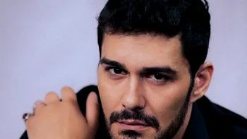 George Burcea, candidatul POT la Primăria București, videoclip scandalos pe internet. În 2021, afirma că „unele femei merită să fie bătute cu mese, cu scaune”