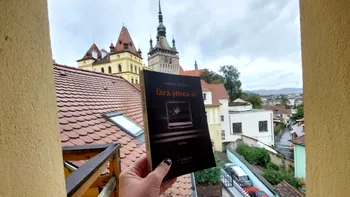 INTERVIU despre prima carte românească ce tratează îngrozitorul caz al soților Pelicot. De vorbă cu Andrei Velea, autorul romanului „Fără știrea ei”