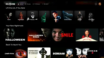 Halloween pe SkyShowtime: colecția de filme și seriale care îți pune curajul la încercare