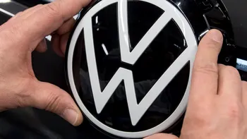Volkswagen oprește producția modelelor Golf și Tiguan din cauza unei noi crize globale de semiconductori