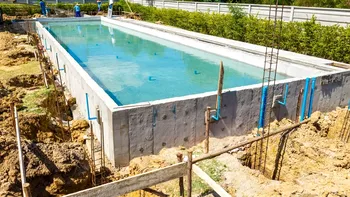 Cât costă să construiești o piscină de 15, 20 sau 25 mp în 2025 – prețuri actualizate și sfaturi de amenajare