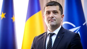 Cine este ministrul care preia temporar Apărarea. CV-ul său include două facultăți, una studiată „din pasiune”