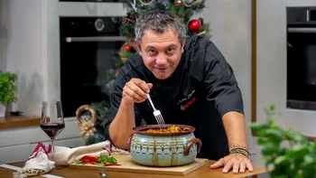 Ciorbă de cartofi de post, reţeta lui Chef Sorin Bontea. Ingredientul pe care îl folosea şi străbunica lui