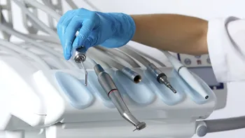 Procurorii cer analize toxicologice după moartea fetiței de doi ani la clinica stomatologică. Colegiul Medicilor reacționează