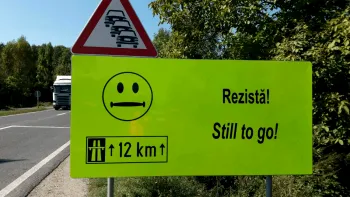 Indicatorul rutier pe care şoferii îl ignoră mereu. Ce trebuie să faci când îl vezi?