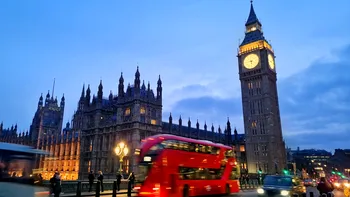 Primarii din Anglia vor putea introduce o taxă pentru turiştii cazaţi peste noapte, anunţă Guvernul britanic