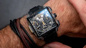 TAG Heuer lansează un ceas inspirat de hypercarurile cu combustie, cu prețul unui supercar