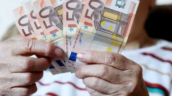 Un pensionar italian și-a pierdut pensia pe un an pentru că a ajutat un verișor la muncă