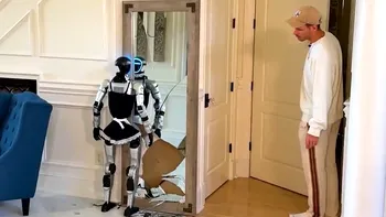 Robotul menajeră face dezastru în bucătărie și se izbește de oglinzi. Unitree G1 costă 70.000 de euro, dar pare imposibil de recomandat