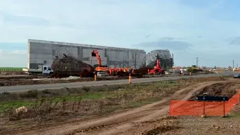 Circulaţia trenurilor oprită între Timişoara şi Arad după prăbuşirea armăturii unui pasaj în construcţie. Mai multe garnituri sunt afectate