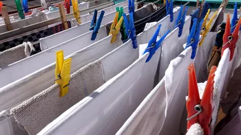 Trucul folosit în Germania pentru a usca hainele mai repede iarna. Nu mai ai nevoie de uscător de rufe