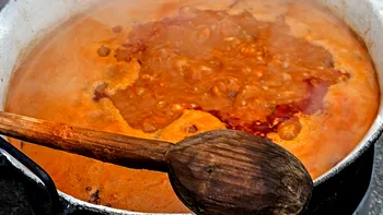 Ingredientul secret pentru cea mai bună fasole cu ciolan. Așa îi vei impresiona pe cei dragi de 1 Decembrie