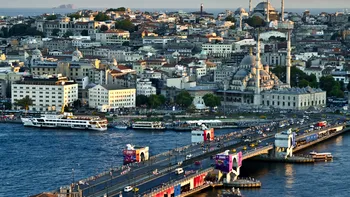 O tânără de 26 de ani, în stare critică după ce a băut o cafea cu detergent într-o cafenea din Istanbul