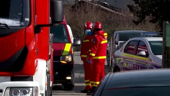 Scurgere de gaze la o conductă subterană, pe strada Popa Tatu din Bucureşti. ISU a delimitat un perimetru de siguranţă