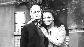 O recunoşti pe tânăra din imagine? Este una dintre cele mai cunoscute femei din România, a adus multă alinare
