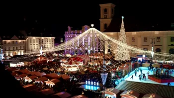 Cât costă să mănânci două sarmale la Târgul de Crăciun de la Sibiu. Cât scoți din buzunar pentru un prânz complet